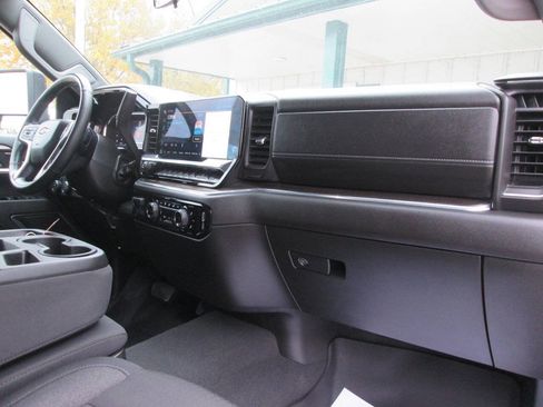 Used 2024 Chevrolet Silverado 2500 LT w/ Convenience Package AWD/4WD image 23