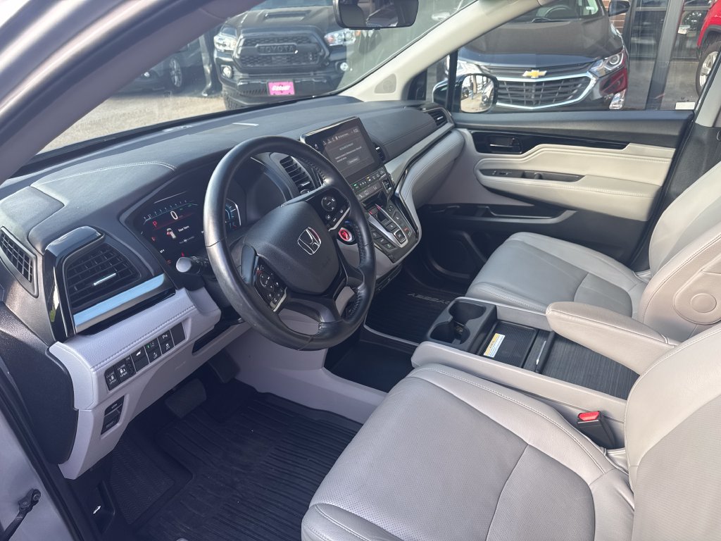 Used 2019 Honda Odyssey Elite image 9