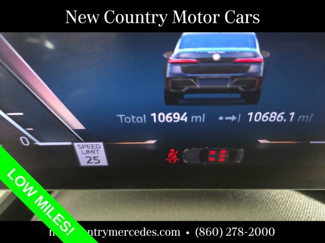 Used 2024 BMW 740i xDrive w/ M Sport Professional Package AWD/4WD image 35
