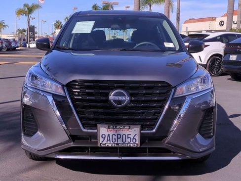 Used 2022 Nissan Kicks S image 2