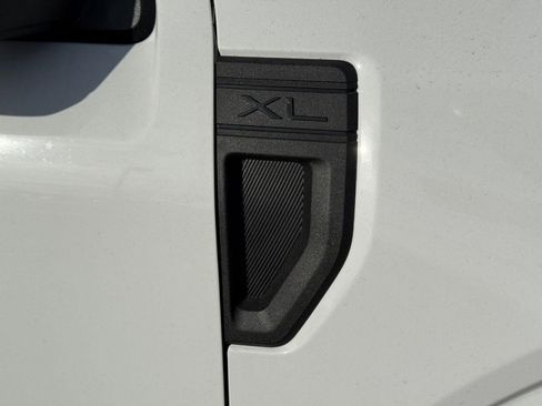 New 2026 Ford Maverick XL image 5