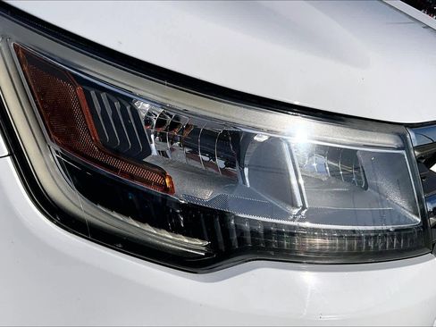 Used 2018 Ford Explorer 4WD image 27