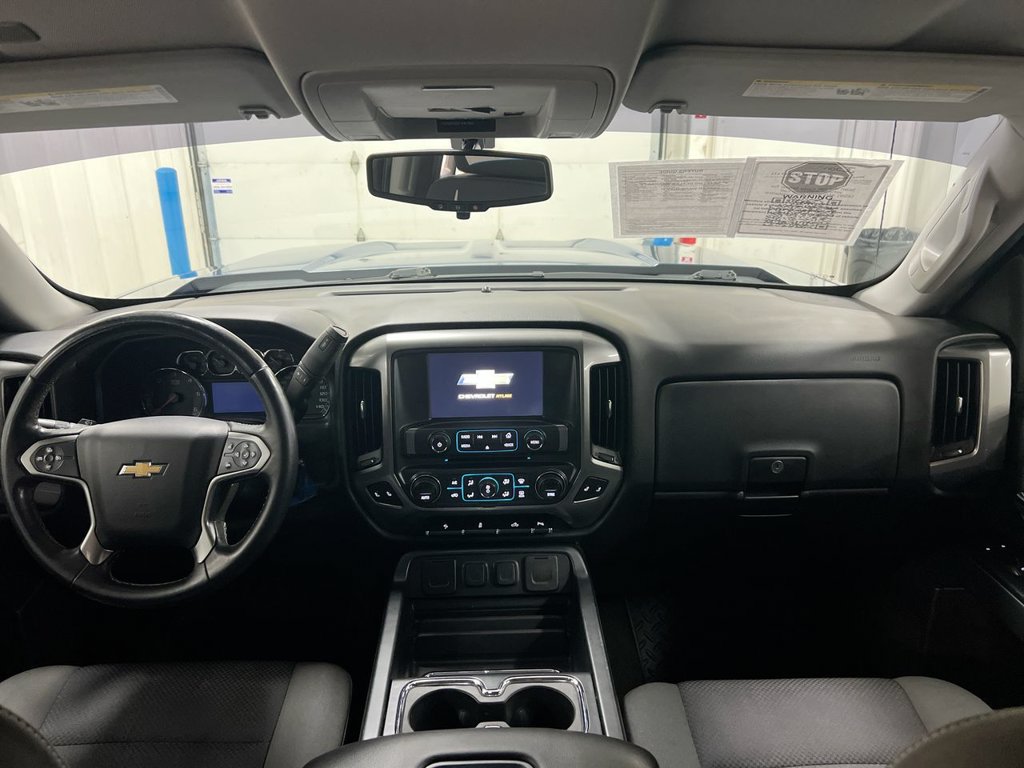 Used 2018 Chevrolet Silverado 1500 LT w/ All Star Edition RWD image 10