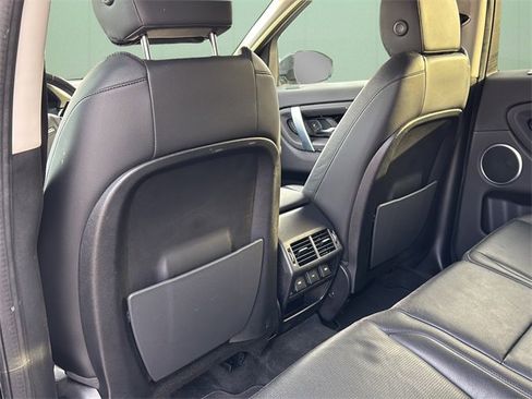 Used 2020 Land Rover Discovery Sport image 21