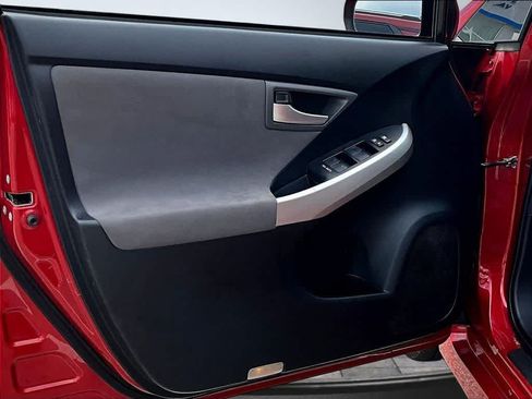 Used 2015 Toyota Prius Two FWD image 18