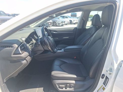 Used 2024 Toyota Camry SE w/ Convenience Package FWD image 12
