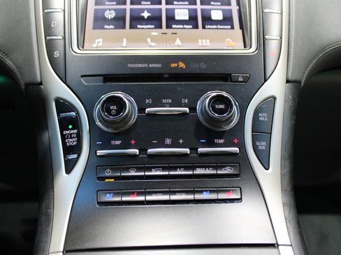 Used 2019 Lincoln Nautilus Reserve w/ Driver Assistance Package image 22