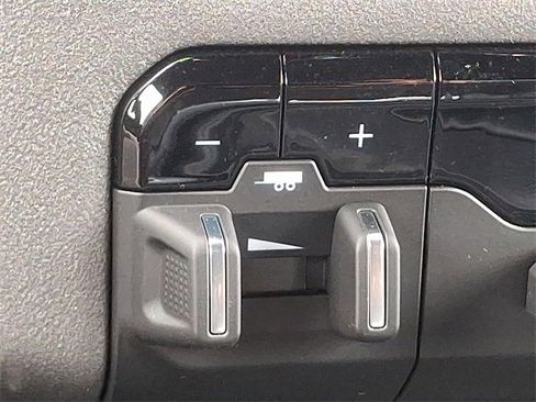 Used 2023 RAM 3500 Tradesman w/ Chrome Appearance Group image 24