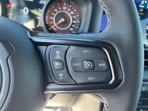 Used 2026 Jeep Wrangler Unlimited Rubicon image 20