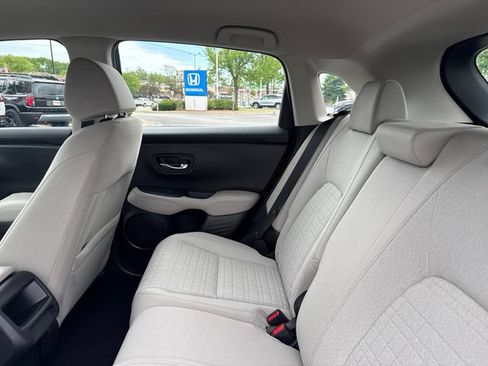 Certified 2024 Honda HR-V LX image 18