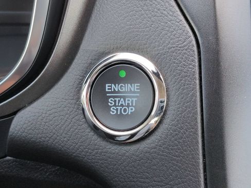 Used 2019 Ford Fusion SE w/ Equipment Group 151A FWD image 29