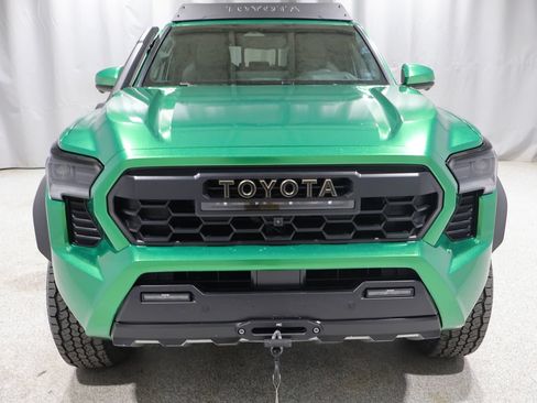 Used 2024 Toyota Tacoma 4x4 Double Cab Hybrid image 8