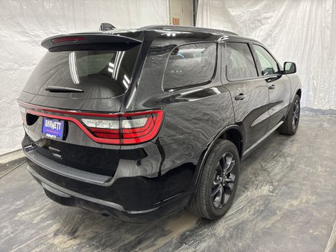 Used 2024 Dodge Durango SXT w/ SXT Blacktop Group AWD/4WD image 5