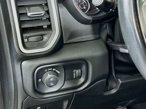 Used 2023 RAM 1500 Big Horn AWD/4WD image 10