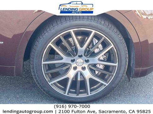 Used 2019 Maserati Levante S GranLusso image 9