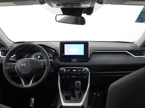 Used 2025 Toyota RAV4 XLE w/ Convenience Package AWD/4WD image 13