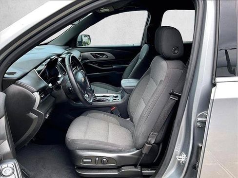 Used 2023 Chevrolet Traverse LT FWD image 27