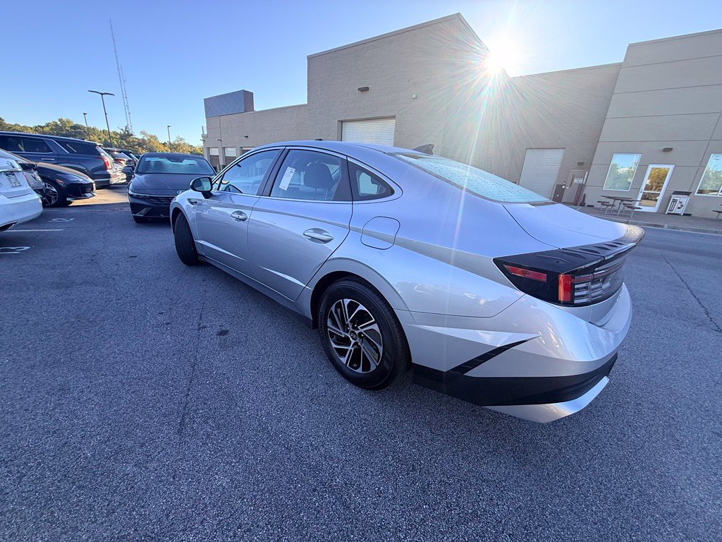 Certified 2026 Hyundai Sonata Blue FWD image 4