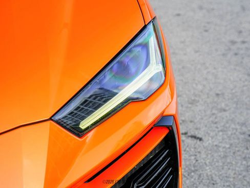 Used 2022 Lamborghini Urus image 62