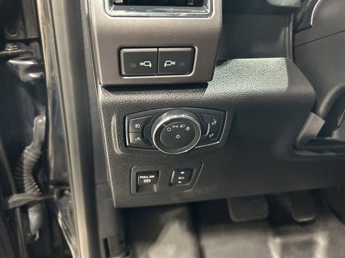 Used 2017 Ford F150 XLT w/ Equipment Group 302A Luxury AWD/4WD image 13