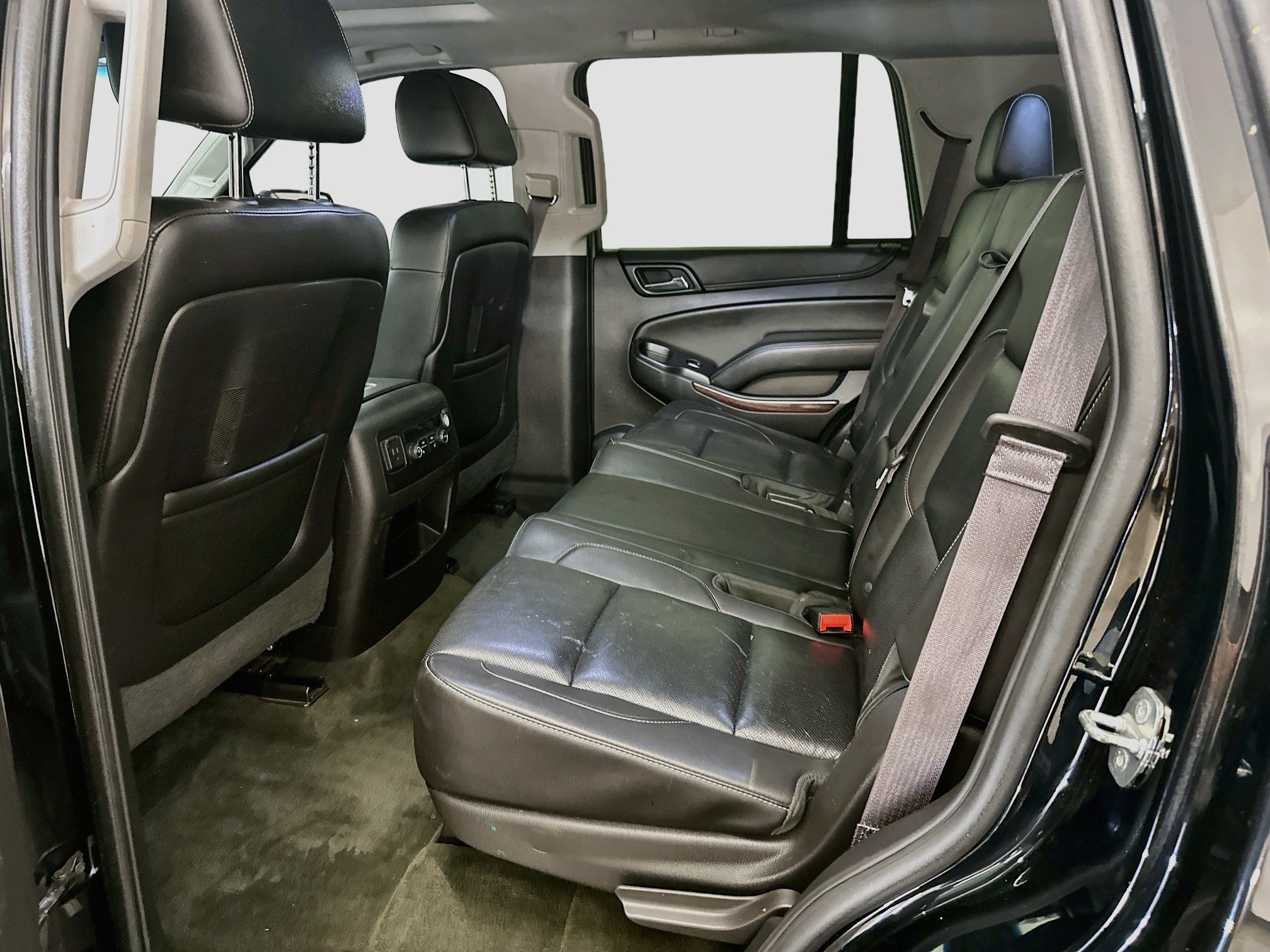 Used 2015 GMC Yukon SLT AWD/4WD image 30
