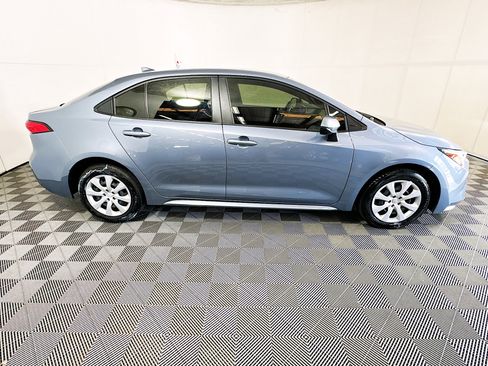 Certified 2025 Toyota Corolla LE FWD image 2