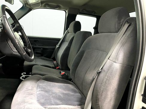 Used 2001 Chevrolet Silverado 2500 LS image 33