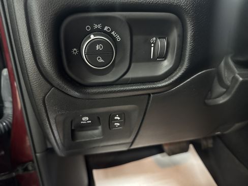 Used 2021 RAM 1500 Big Horn AWD/4WD image 15