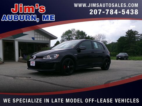 Used 2017 Volkswagen Golf 4-Door FWD image 1