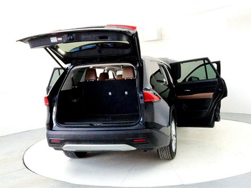 Used 2024 Toyota Grand Highlander Platinum image 9