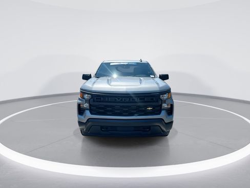 Used 2025 Chevrolet Silverado 1500 W/T w/ Trailering Package AWD/4WD image 3