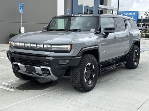 Used 2024 GMC Hummer EV 2X w/ Extreme Off-Road Package image 7