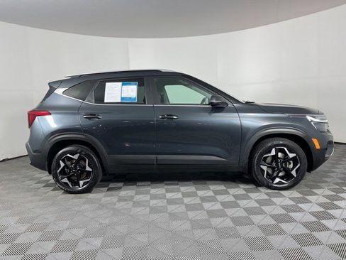 Used 2024 Kia Seltos EX AWD/4WD image 9