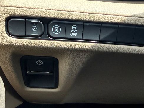 Used 2024 Acura MDX SH-AWD image 21