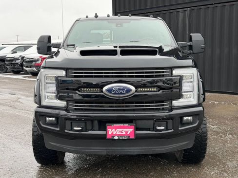 Used 2019 Ford F350 Platinum w/ Platinum Ultimate Package image 2