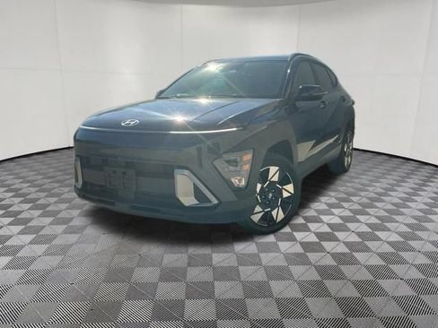Certified 2025 Hyundai Kona SEL AWD/4WD image 5