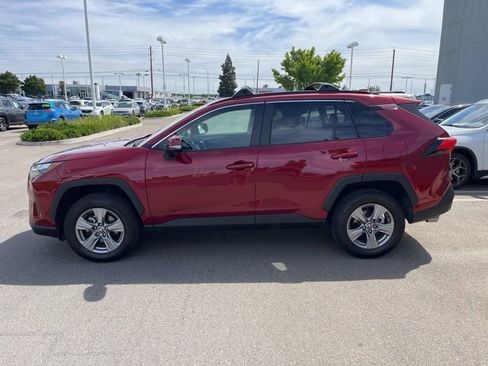 Used 2024 Toyota RAV4 XLE w/ Convenience Package image 8