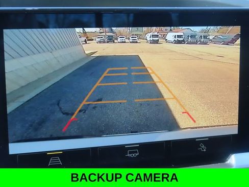 Used 2022 Chevrolet Silverado 1500 LT w/ Convenience Package II AWD/4WD image 5