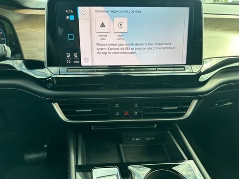 Certified 2024 Volkswagen Atlas SE AWD/4WD image 24