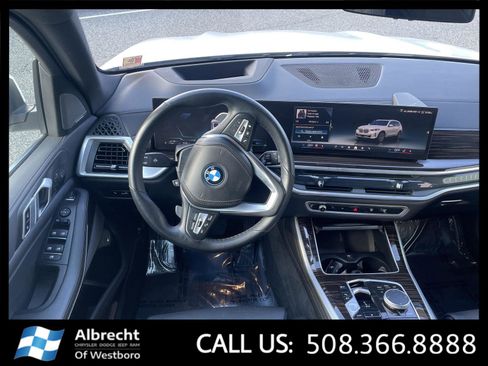 Used 2025 BMW X5 xDrive50e image 26
