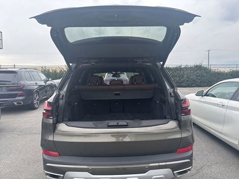 Certified 2024 BMW X5 xDrive40i w/ Premium Package image 10