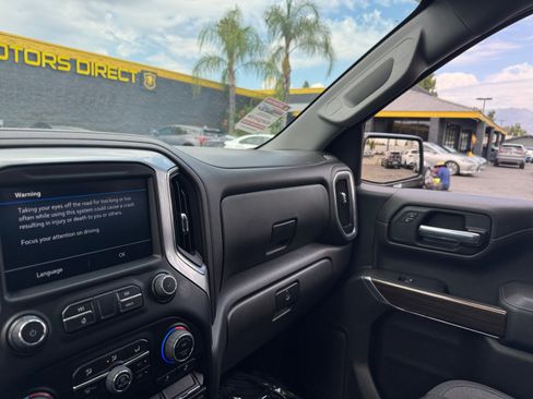 Used 2022 Chevrolet Silverado 1500 LT AWD/4WD image 23
