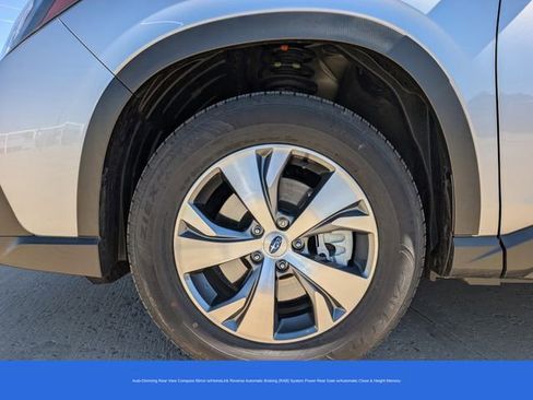 Used 2023 Subaru Ascent Premium w/ Convenience Package image 11