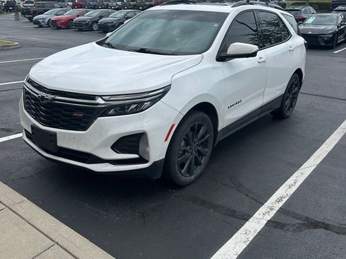 Used 2022 Chevrolet Equinox RS w/ RS Leather Package image 2