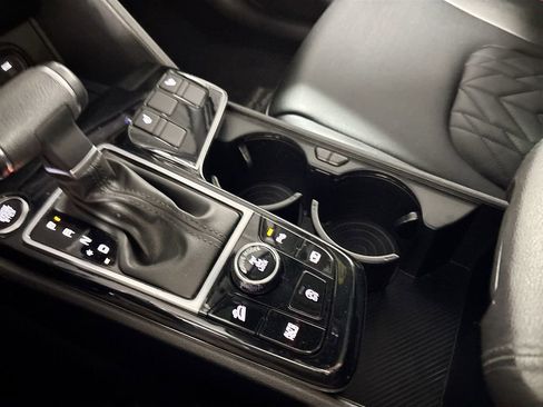 Used 2024 Kia Sportage X-Line w/ X-Line Premium Package image 16