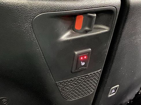 New 2026 Chrysler Pacifica Limited w/ Trailer Tow Group image 37