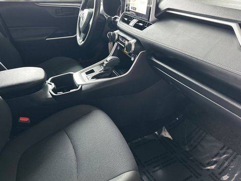 Used 2025 Toyota RAV4 LE image 18