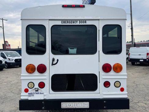 Used 2007 Chevrolet Express 3500 w/ School Bus Package RWD image 6