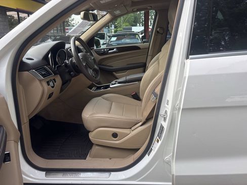 Used 2015 Mercedes-Benz ML 350 4MATIC image 9