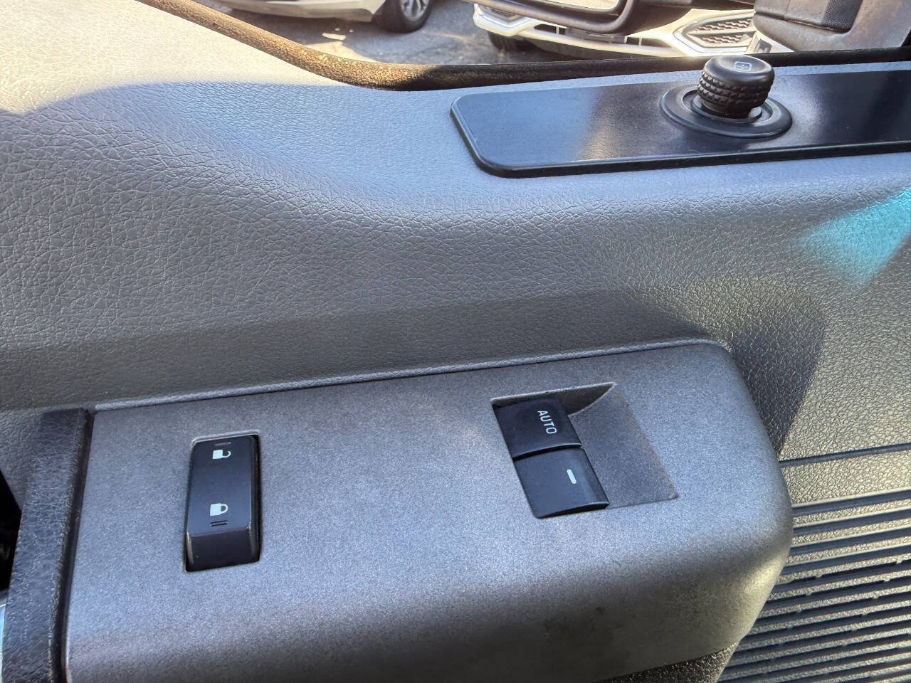 Used 2012 Ford F250 XLT AWD/4WD image 18